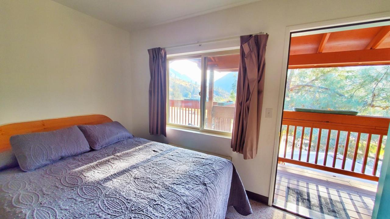 Corral Creek Lodge เคิร์นวิลล์ ภายนอก รูปภาพ