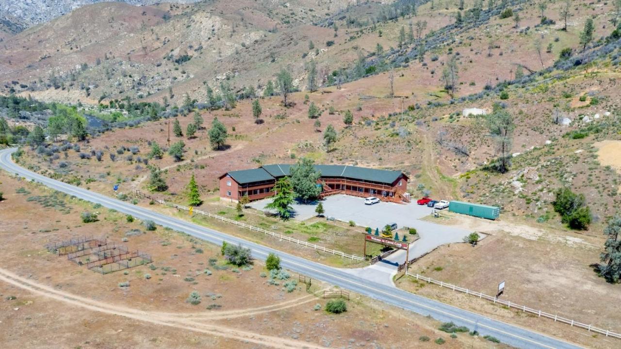 Corral Creek Lodge เคิร์นวิลล์ ภายนอก รูปภาพ