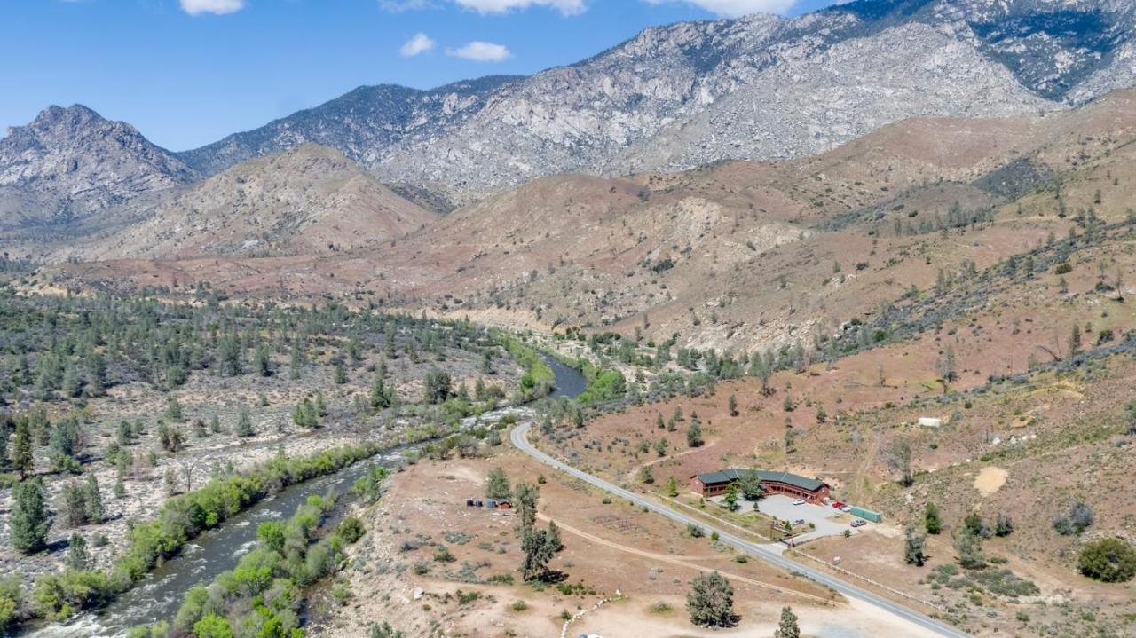 Corral Creek Lodge เคิร์นวิลล์ ภายนอก รูปภาพ
