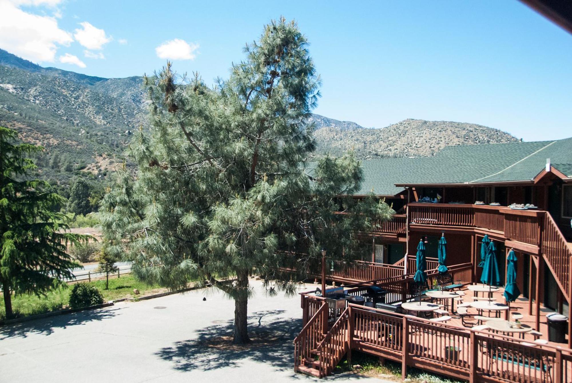 Corral Creek Lodge เคิร์นวิลล์ ภายนอก รูปภาพ