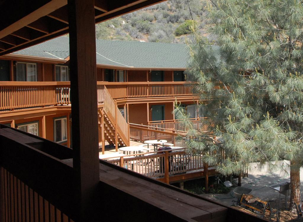 Corral Creek Lodge เคิร์นวิลล์ ห้อง รูปภาพ